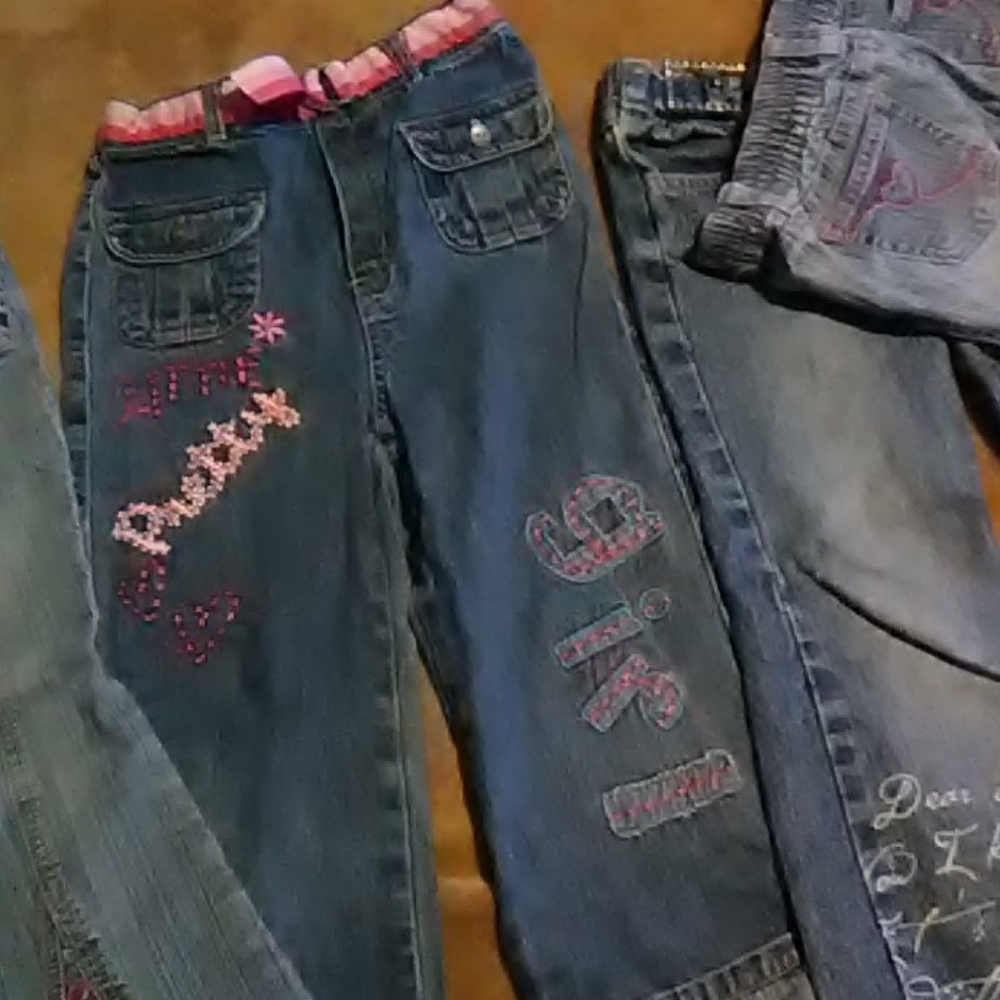 6 pair of 4 T little girl jeans used - Picture 3 of 4